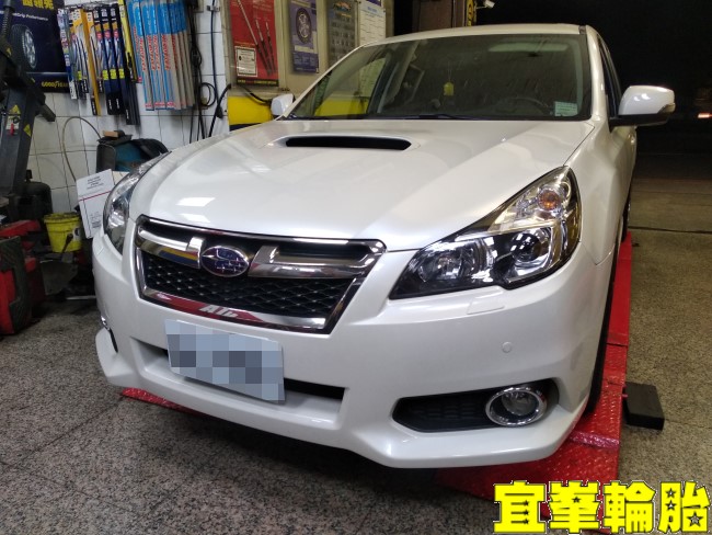 SUBARU LEGACY Michelin PILOT SPORT 5 225/40/19  3D四輪定位