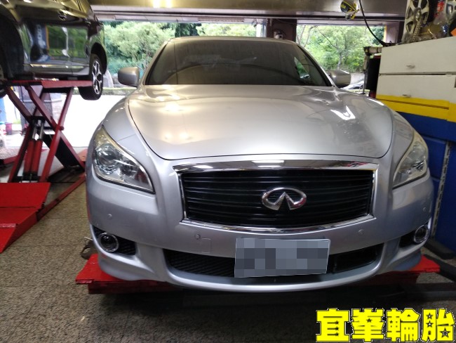 Infiniti M25 輪胎吃胎 磨耗異常 3D四輪定位