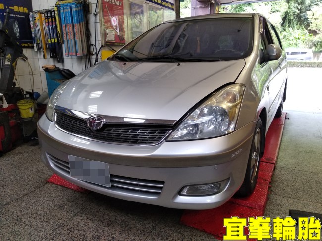 TOYOTA WISH Gulf ULE 5W40 輪胎對調 電池更換