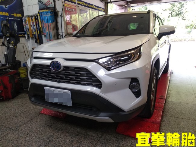 TOYOTA RAV4 HYBRID BOHENG前後劃線325mm加大碟盤 BOHENG陶瓷競技前來令更換