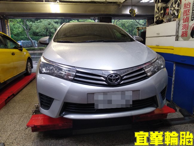 TOYOTA ALTIS Gulf ULE 5W40 輪胎對調