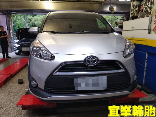 TOYOYA SIENTA Gulf MAX Ultra Plus 10W40 輪胎對調 福士車室活性碳空氣濾網