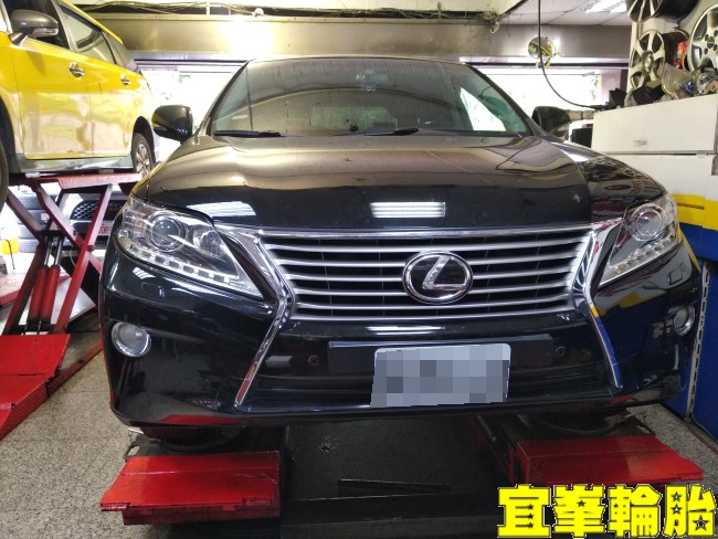 Lexus RX270 Goodyear EfficientGrip Performance SUV 235/60/18 3D四輪定位