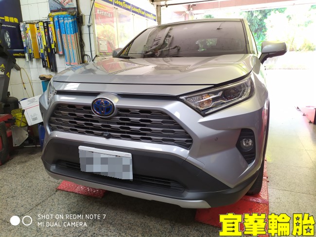 TOYOTA RAV4 Hybrid KYB / JAOS BATTLEZ 阻尼可調筒身安裝 3D四輪定位