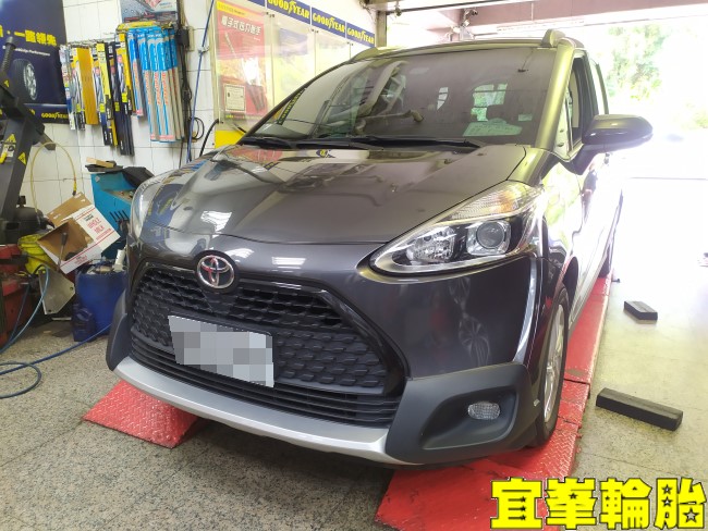 TOYOTA SIENTA Gulf GDI 0W20 輪胎對調