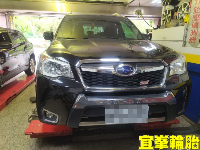 Subaru Forester YOKOHAMA BluEarth-XT AE61 For Urban SUV 225/55/18 3D四輪定位