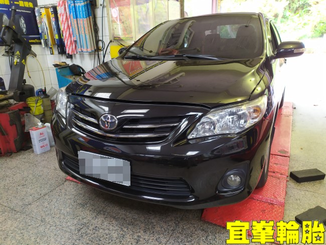 TOYOTA ALTIS Gulf CX 5W30 輪胎對調 自備變速箱油更換