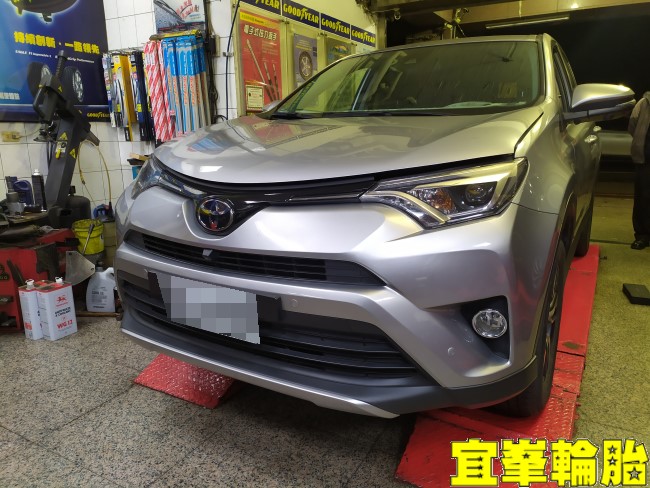 TOYOTA RAV4 Gulf ULE 5W40 輪胎對調