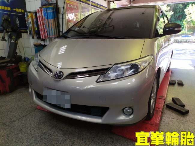 TOYOTA PREVIA Yokohama Advan dB V552 215/55/17 胎圈最佳化平衡 3D四輪定位