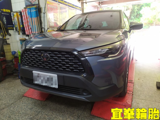 Toyota Corolla Cross Gulf GDI 0W20 輪胎對調