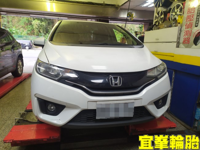 HONDA FIT Gulf MAX Ultra Plus 10W40 YOKOHAMA BluEarth-GT AE51 185/55/16 3D四輪定位