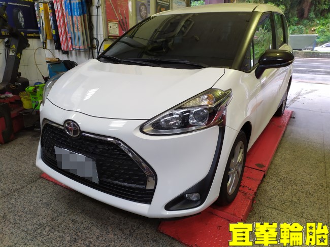 TOYOTA SIENTA Gulf GDI 0W20 輪胎對調 電腦刷隱藏功能 大燈靈敏度設定  車輛熄火後照明設定