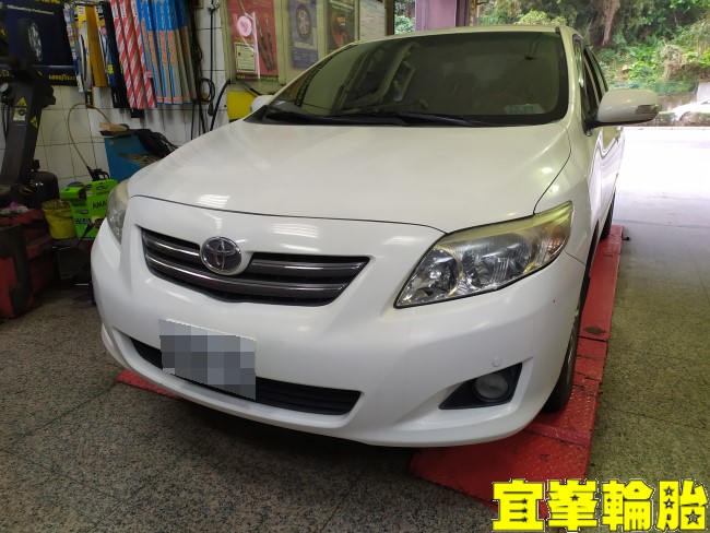 TOYOTA ALTIS Yokohama AE01F 205/55/15 3D四輪定位