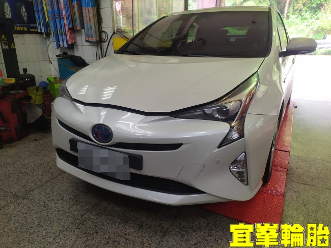 Toyota Prius 4 Gulf GDI 0W20 輪胎對調 福士車室活性碳空氣濾網 大電池濾網更換