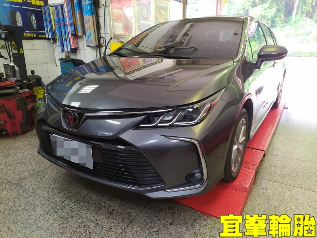 TOYOTA ALTIS Yokohama AE01F 205/55/16  3D四輪定位