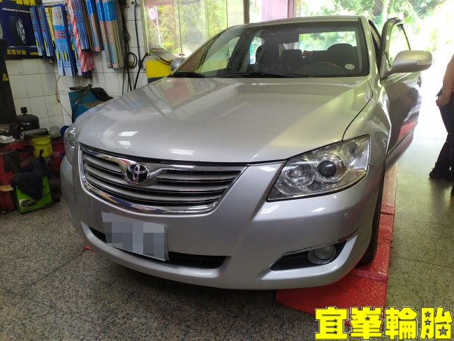 TOYOTA CAMRY 引擎漏油 汽門蓋室墊片更換