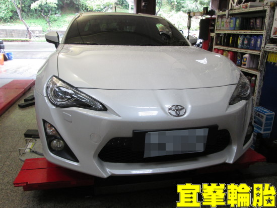 TOYOTA 86 3D四輪定位