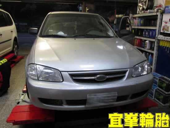 FORD TIERRA 3D四輪定位~