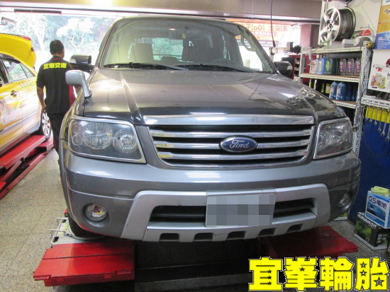 FORD ESCAPE 2.3 3D四輪定位