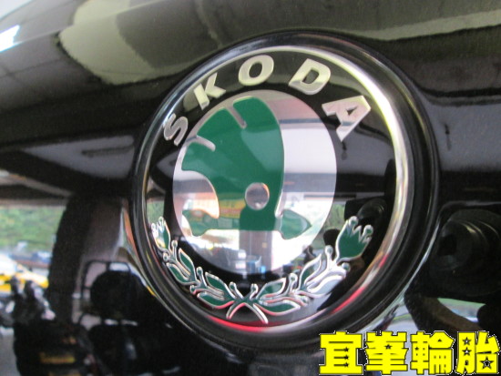 Skoda Octavia RS ASYM-2 F1 Asymmetric-2 225/40/18 3D四輪定位