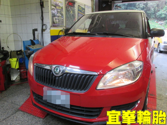 SKODA FABIA 輪胎對調