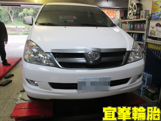 TOYOTA INNOVA   底盤隔音防鏽