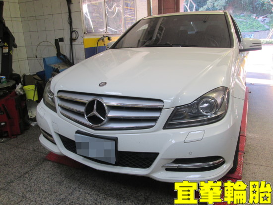 Mercedes-Benz W204 C220 CDI 原廠來令片跟換 碟盤車銷研磨 225/45/17 245/40/17 ASYM-2 F1 Asymmetric-2  3D四輪定位