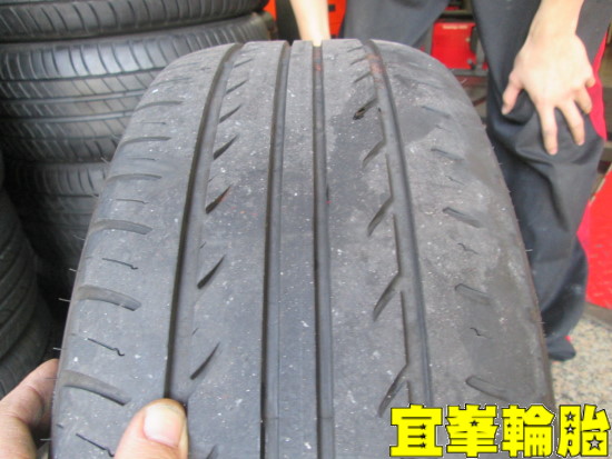Volkswagen T4 ASSURENCE FUEL MAX 215/60/16