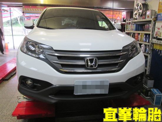 HONDA C-RV  自備機油保養 3D四輪定位