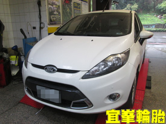 FORD FIESTA ORO W401 TPMS 安裝  胎圈最佳化平衡 3D四輪定位