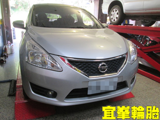 NISSAN BIG TIIDA 輪胎對調