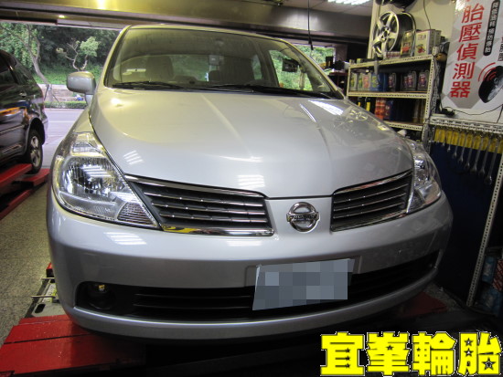 NISSAN TIIDA 輪胎對調 BENDIX煞車油脈衝式跟換