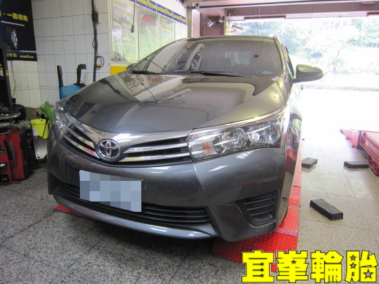 toyota altis 輪胎對調