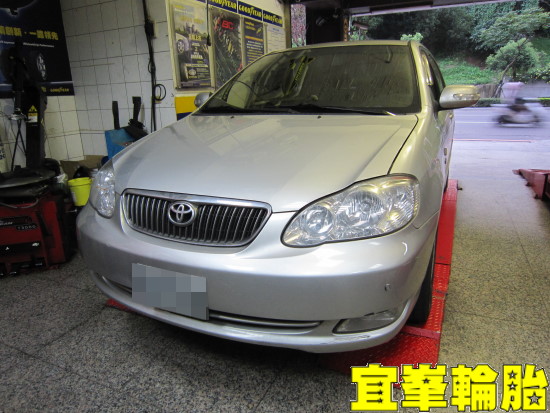 TOYOTA ALTIS Assurance TripleMax 205/55/16 3D四輪定位