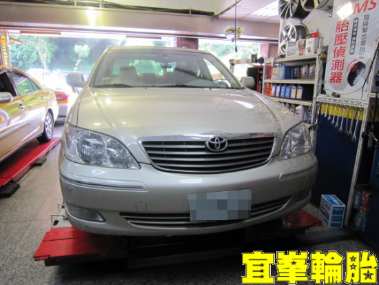 TOYOTA CAMRY Assurance TripleMax 205/65/15 3D四輪定位