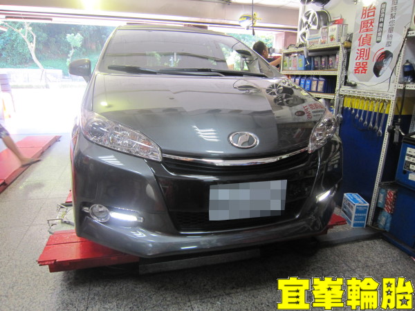 toyota WISH 3D四輪定位 ~