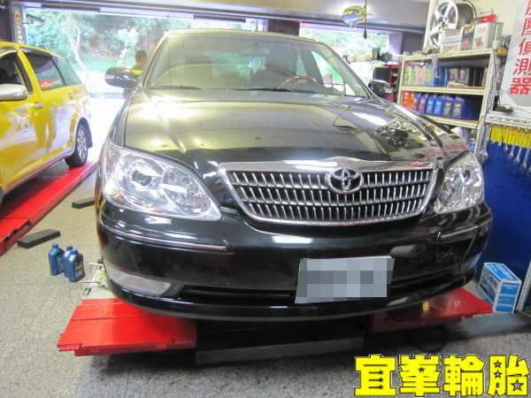 TOYOTA CAMRY 冷氣系統保養  Assurance TripleMax 205/65/15 3D四輪定位