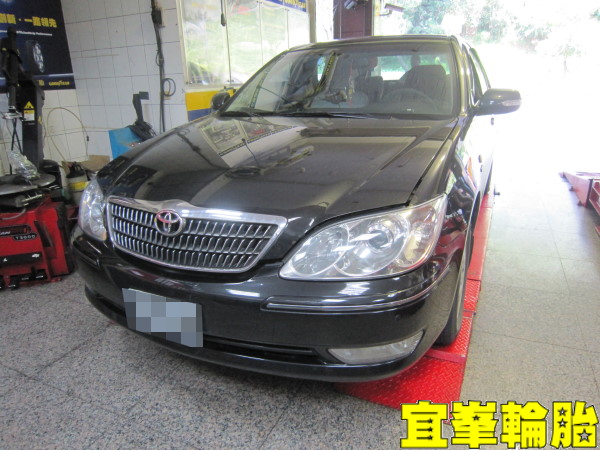 TOYOTA CAMRY SELENIA 5W40 ~