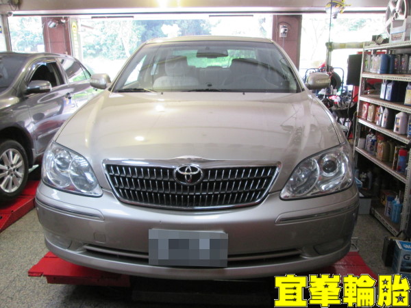 TOYOTA CAMRY SELENIA 10w40