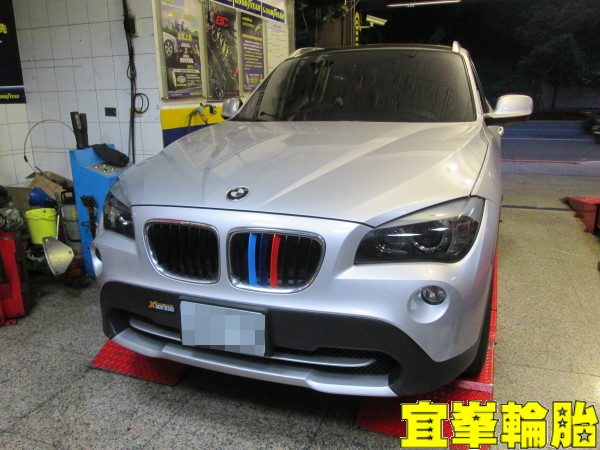 BMW X1 E84 輪胎對調!