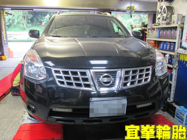 Nissan rogue ContiCrossContact UHP 235/55/17  3D四輪定位