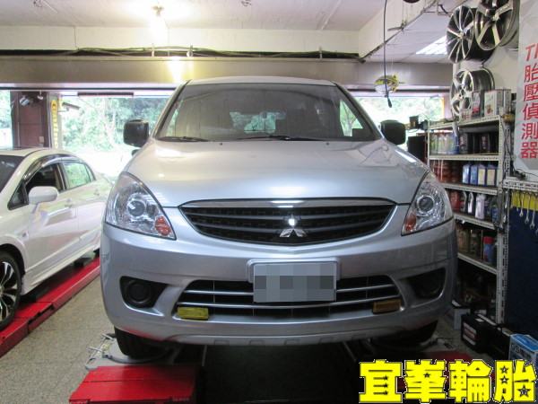 MITSUBISHI ZINGER BOHENG陶瓷競技前來令 碟盤車銷研磨  自備機油保養 福士水箱精 3D四輪定位