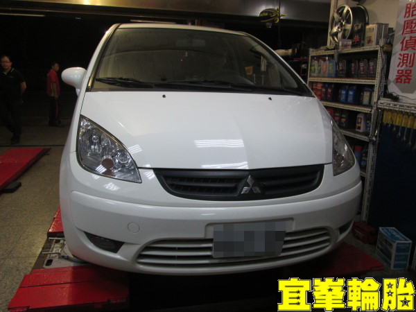 Mitsubishi Colt Plus Assurance TripleMax 185/55/15 3D四輪定位