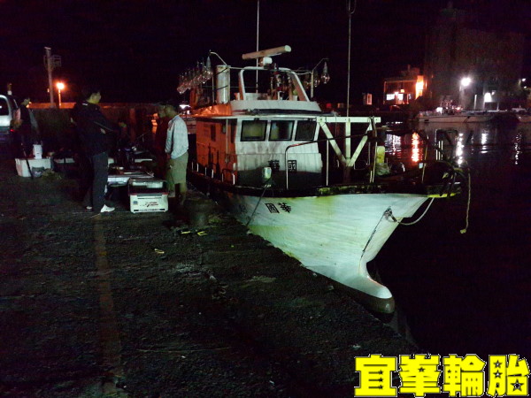 2014/10/19  大嶼東獵殺紅色十月!