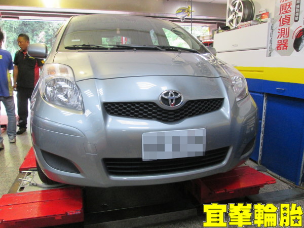 TOYOTA YARIS SELENIA 5W40