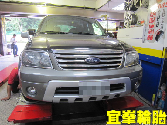 FORD ESCAPE 2.3 SELENIA 10W40