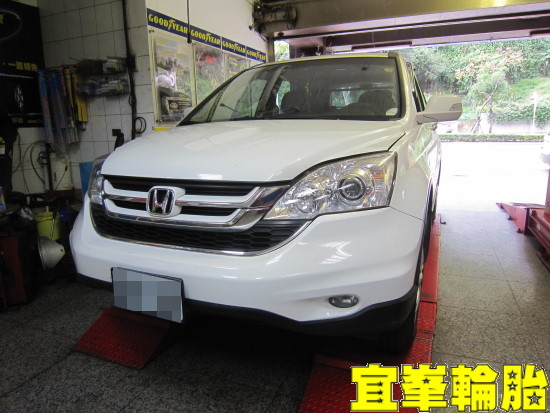 HONDA C-RV 自備機油保養 煞車油更換 BENDIX MKT 鈦條紋來令片 碟盤車銷研磨