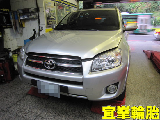 TOYOTA RAV4  SELENIA 5W40