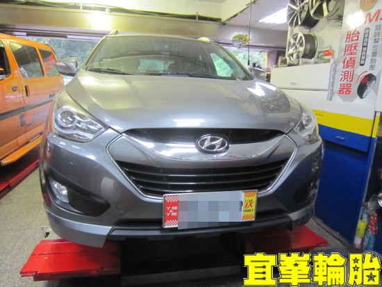 HYUNDAI  IX35  SPR金屬氣嘴安裝