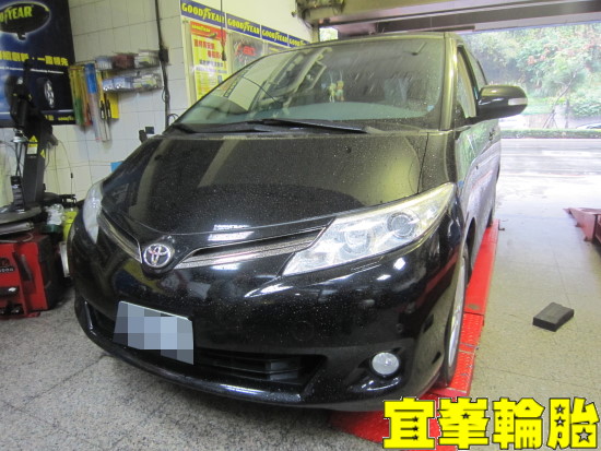 TOYOTA PREVIA  Assurance triplemax 215/55/17 3D四輪定位 ORO W417 盲塞式TPMS極致安裝